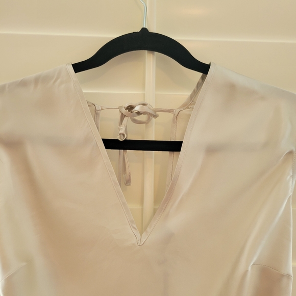 Allen Schwartz Drapey 100% Silk Top - Picture 11 of 13